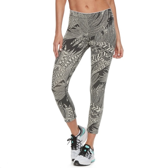 NIKE Printed Crop Athletic Yoga Leggings "Pale Gray" [Leaf Print] Women’s XS - Picture 2 of 6